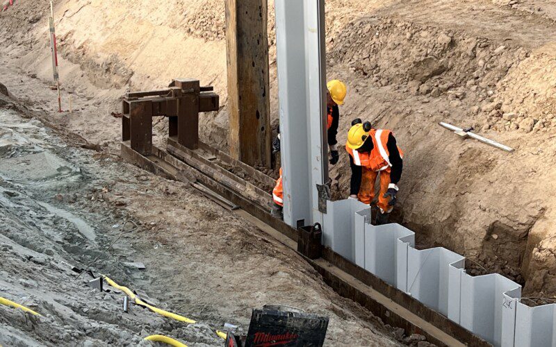 Plaatsing Prolock Epsilon voor Dijkversterking